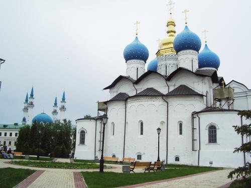 В кремле. Мирное сосуществование религий из века в век